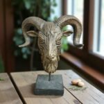 Goat head stand